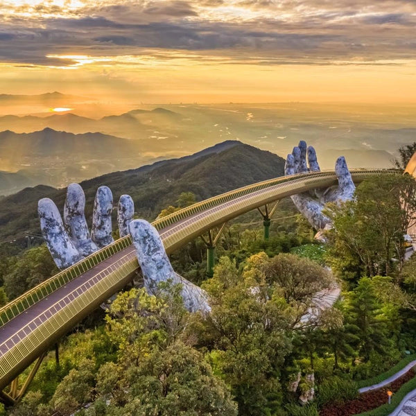 Travel Vietnam's Center